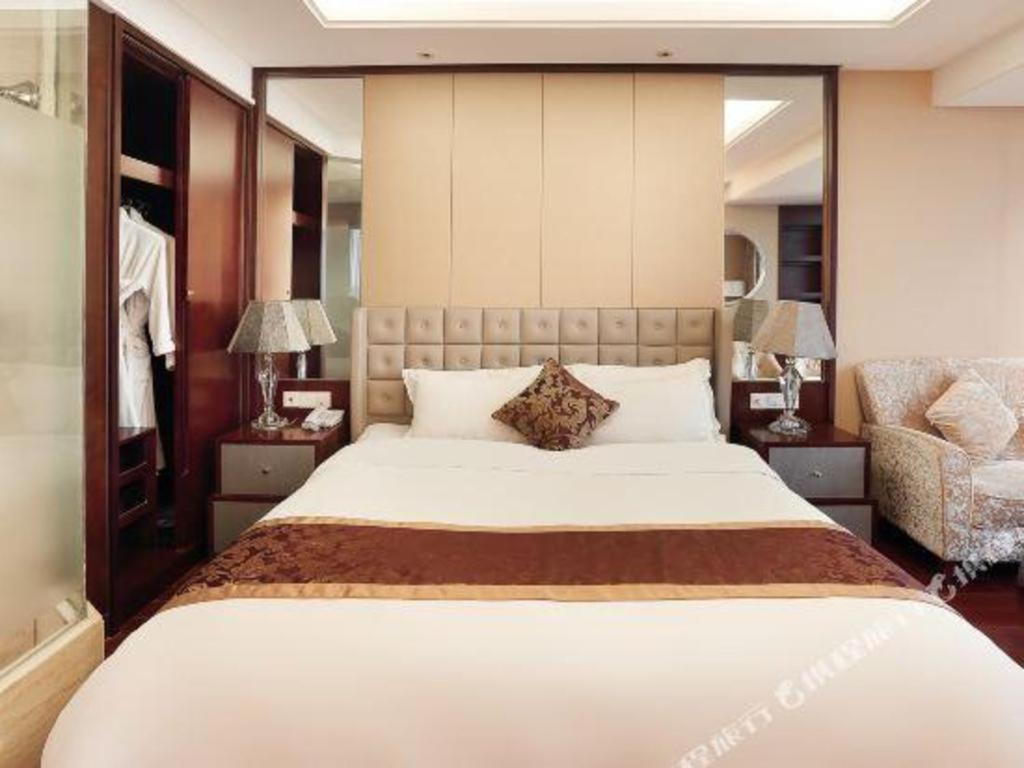 Howard Johnson By Wyndham Sunshine Plaza Ningbo Exterior foto